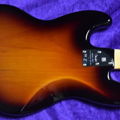 Fender AM Pro II FRETLESS Jazz, 3-TSB / Lined Rosewood *Factory Flaw = Save $! *IN STOCK* image 5