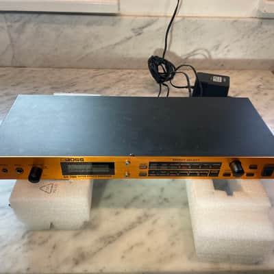 Boss GX-700 Guitar Effects Processor | Reverb