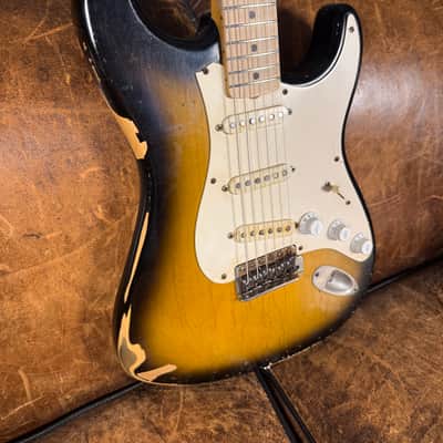 Fender American Vintage ‘57 Reissue Stratocaster 2005 - Sunburst image 3