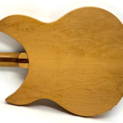 Rickenbacker 330 2001 - Mapleglo w/ Original Case image 9