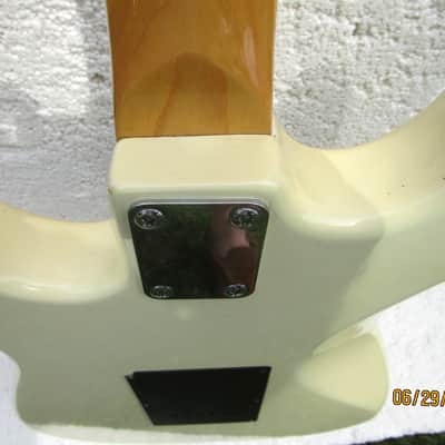 Cruise Stratocaster Guitar, 1980's, Made In Korea, White, Clean image 9