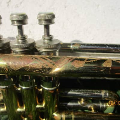 Conn NY Symphony Special Trumpet, 1936, Highly Engraved, Original Finish & Case image 15