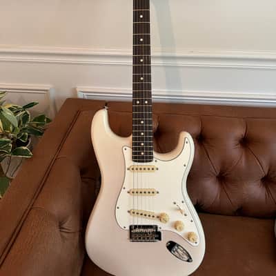 Fender Player II Stratocaster Chambered Ash Body w/ Rosewood Fretboard - 2026 - White Blond - Mint image 1