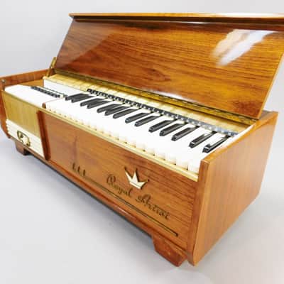 1950s Vintage Farfisa Royal Artist Model III Portable Chord Organ Brown Natural Wood Made in Italy image 4