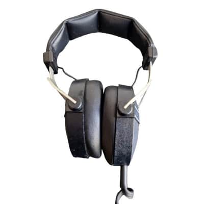 Beyerdynamic DT 220 - Headphones - Black - Excellent image 1