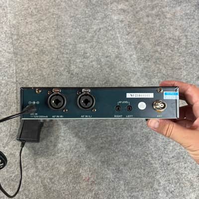 Unbranded Wireless microphone receiver 2000s - Gray image 3
