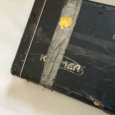 Immagine 1980's Kramer Pacer, Baretta, Sustainer Black Tolex Hardshell Electric Guitar Case (Rough Shape, Needs repair) - 2