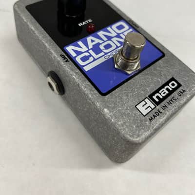 Electro-Harmonix Nano Clone Analog Chorus 2006 - Present - Purple / Black image 3
