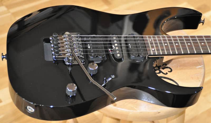 専用ページです！ 1978 Yamaha XS750 Gets Kawasaki Ninja Face Swap, Bike Is Now