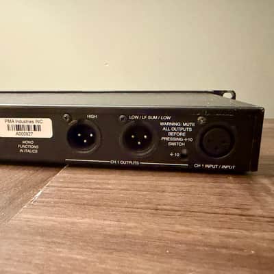 JBL M552 2-Channel Adjustable STEREO/MONO, Variable Crossover Working image 7