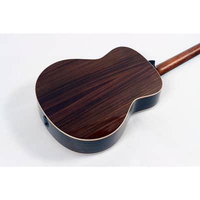 Taylor GT 811e Grand Theater Acoustic-Electric Guitar Regular Natural image 4