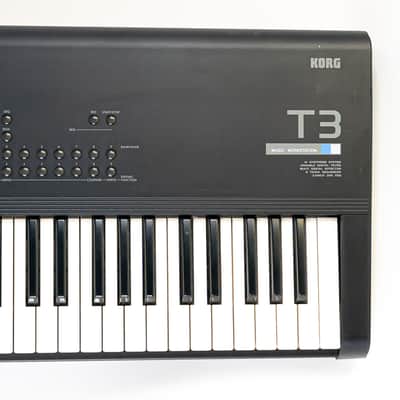 Korg T3 61-Key Workstation Synthesizer with Sequencer & Effects with Gigbag image 4