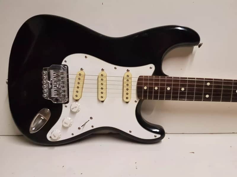 1987 SQUIER by FENDER STRATOCASTER JAPAN image 1