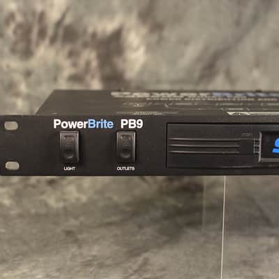 Samson  PB9 Power Brite Distribution Conditioner Single Space Rack Rider w Pull Out Light image 2
