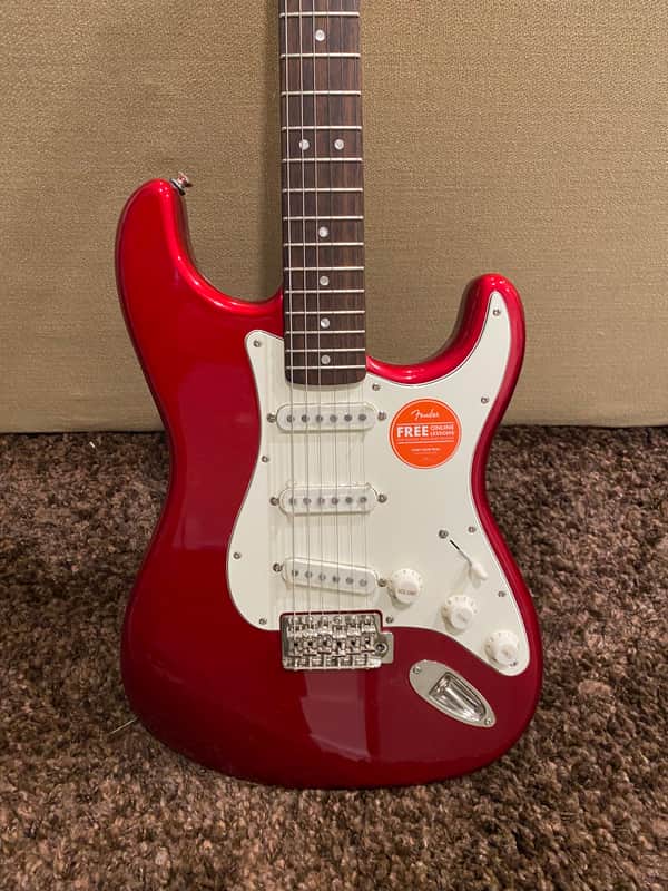 Squier Classic Vibe '60s Stratocaster with Laurel Fretboard 2019 - Present - Candy Apple Red image 1