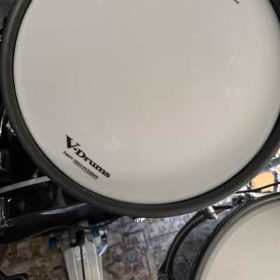 Roland VAD507 Acoustic Design Series Electronic V-Drum Kit 2025 Black image 10