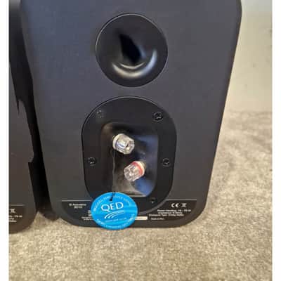 Q Acoustics 3010 HI-FI Speaker Pair - Black HI-FI Speakers - Compact Design - Excellent w/ & tags image 4