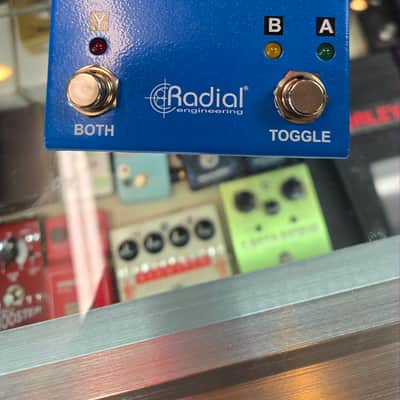 Radial ABY Class-A Amp Switcher 2010 - Blue image 1
