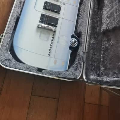 DEMO VIDEO Epiphone Airscreamer (US Customers Tax included in shipping price) 2003 - Metallic Silver with Airstream Graphic image 14