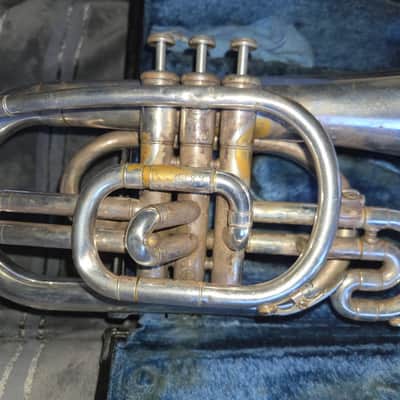 YAMAHA YMP-202M marching mellophone, VGood playing condition image 9