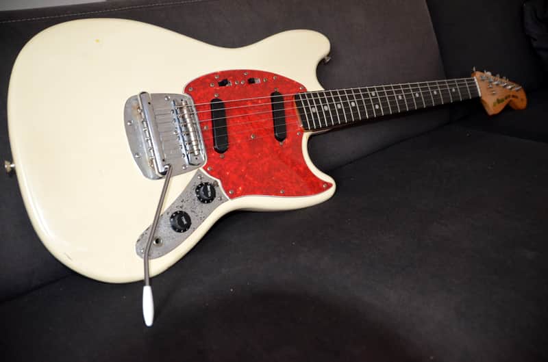 El Maya Artist model (Mustang copy) MIJ 70 Vintage White image 1