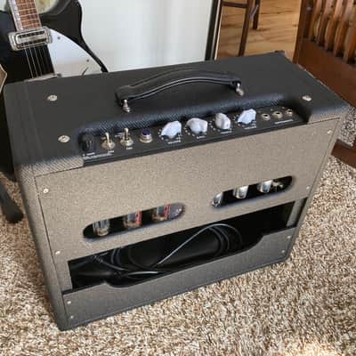 Victoria Club Deluxe Combo Amp with Reverb - Black Tweed image 3