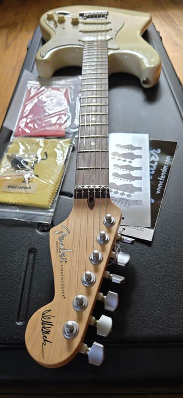 Fender Jeff Beck Artist Series Stratocaster with Hot Noiseless Pickups 2001 - Present - Olympic White image 1