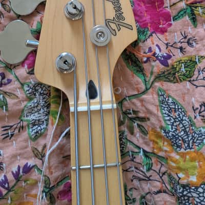 Fender MIJ Junior Collection Jazz Bass 2021 - Present - Satin Shell Pink image 13