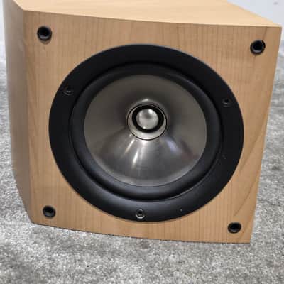 KEF iQ8ds - Pair of Speakers - Light Wood/Maple - Excellent w/ Original Box image 8