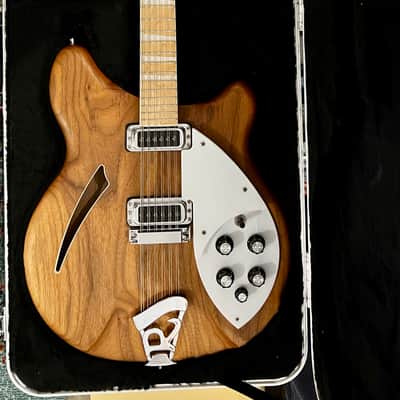 Rickenbacker 360/12W 2018 - Walnut image 5