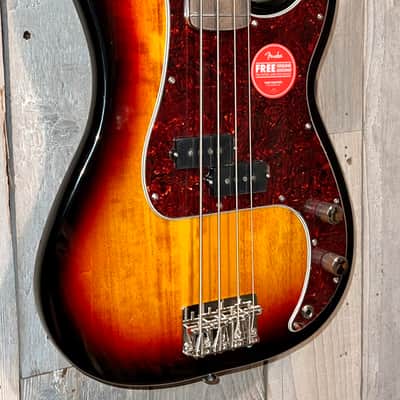 Squier Classic Vibe '60s Precision Bass - 3-Tone Sunburst image 3