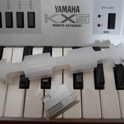 Yamaha KX5 KX-5 Keytar MIDI Controller shoulder keyboard TESTED w/case #23 image 6