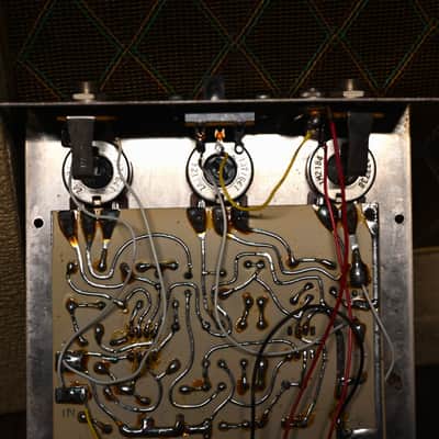 Electro-Harmonix Big Muff Pi V4 from 1977 in Silver image 9