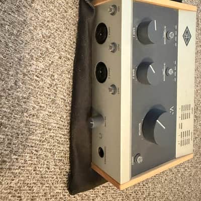 Universal Audio Volt 276 USB-C Audio Interface 2021 - Present - Tan / Gray image 2