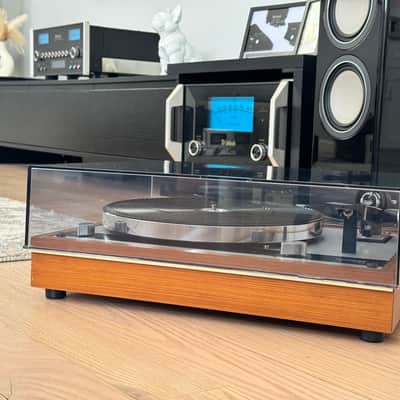 Vintage Thorens TD-145 Walnut Wood Turntable ~FULLY RESTORED~ LOOK ! image 12