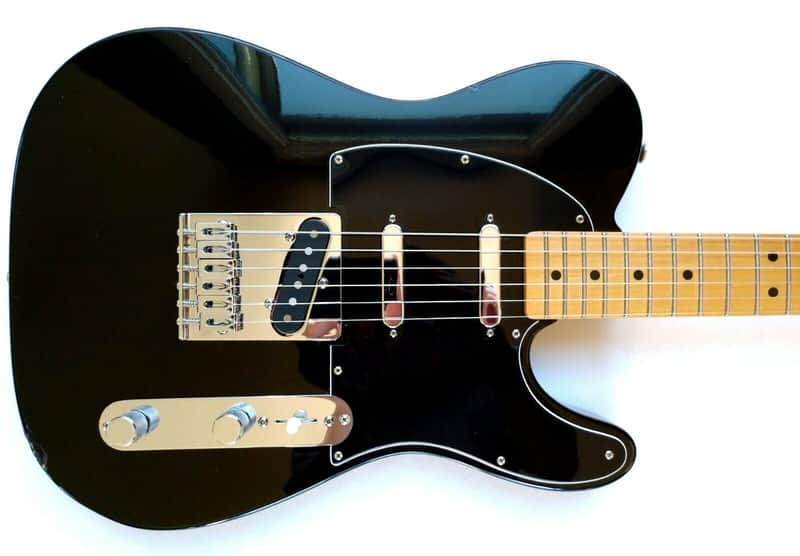 Fender Deluxe Blackout Telecaster