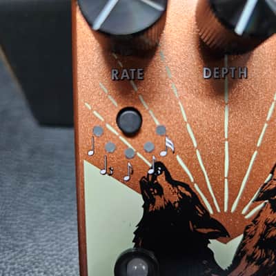 Walrus Audio Monumental Stereo Harmonic Tap Tremolo - Orange image 2