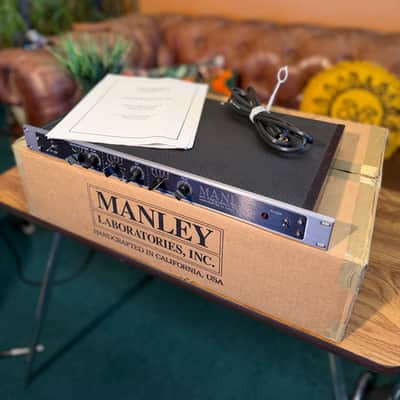 Immagine *New In Box* Manley Labs Mid Frequency “ Pultec Style” Tube Equalizer - 9