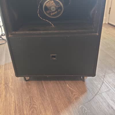 Mesa Boogie Vertical 2x12 Half-Back Guitar Cab - Tolex image 6
