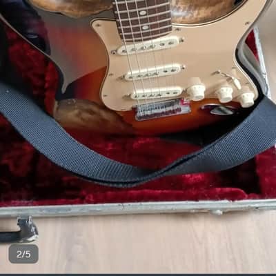 2006 60th Anniversary Stratocaster Limited Diamond Edition guitar image 2