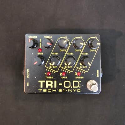 【人気機種】TRI-O.D. TECH21 ギター用 Amazon.co.jp: tech21 / SANSAMP TRI-OD [ギター用プリアンプ] : 楽器