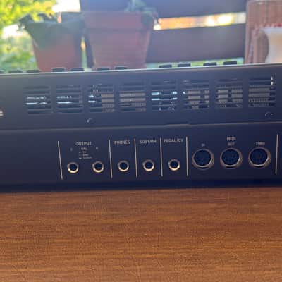 Behringer DeepMind 12 49-Key 12-Voice Polyphonic Analog Synth 2016 - Present - Black image 8