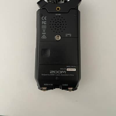 Zoom H4n PRO Handy Digital Multitrack Recorder 2010s - All Black image 2