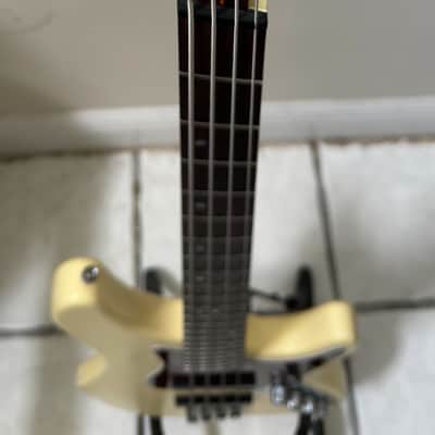 Kiesel JBM4 2022 - Vintage Cream w/ matching headstock image 8