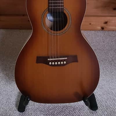 Seagull Parlor 2010s Honeyburst image 1