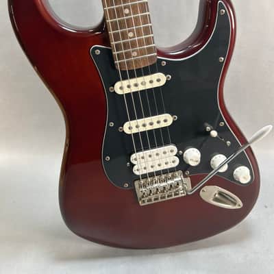 Squier Classic Vibe '70s Stratocaster HSS Electric Guitar - Walnut image 3