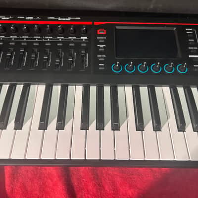 Roland FANTOM-06 61-Key Workstation Keyboard 2022 - Present - Black image 3