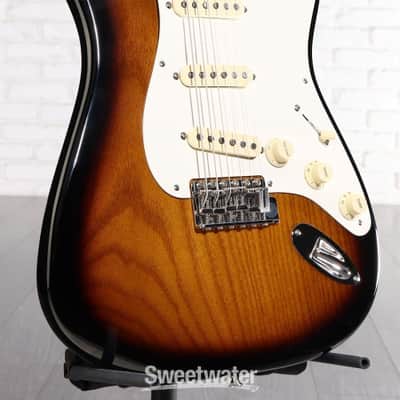 Fender Stories Collection Eric Johnson 1954 "Virginia" Stratocaster - 2-Tone Sunburst (StratEJ54Vrg2Sd2) image 2