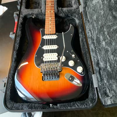 Fender Player Stratocaster Floyd Rose HSS with Pau Ferro Fretboard 2018 - Present - 3-Color Sunburst image 1