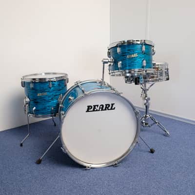 Pearl Challenger outfit drumset 20" - 12" - 14" Blue Oyster Pearl finish from 1971/72 image 2